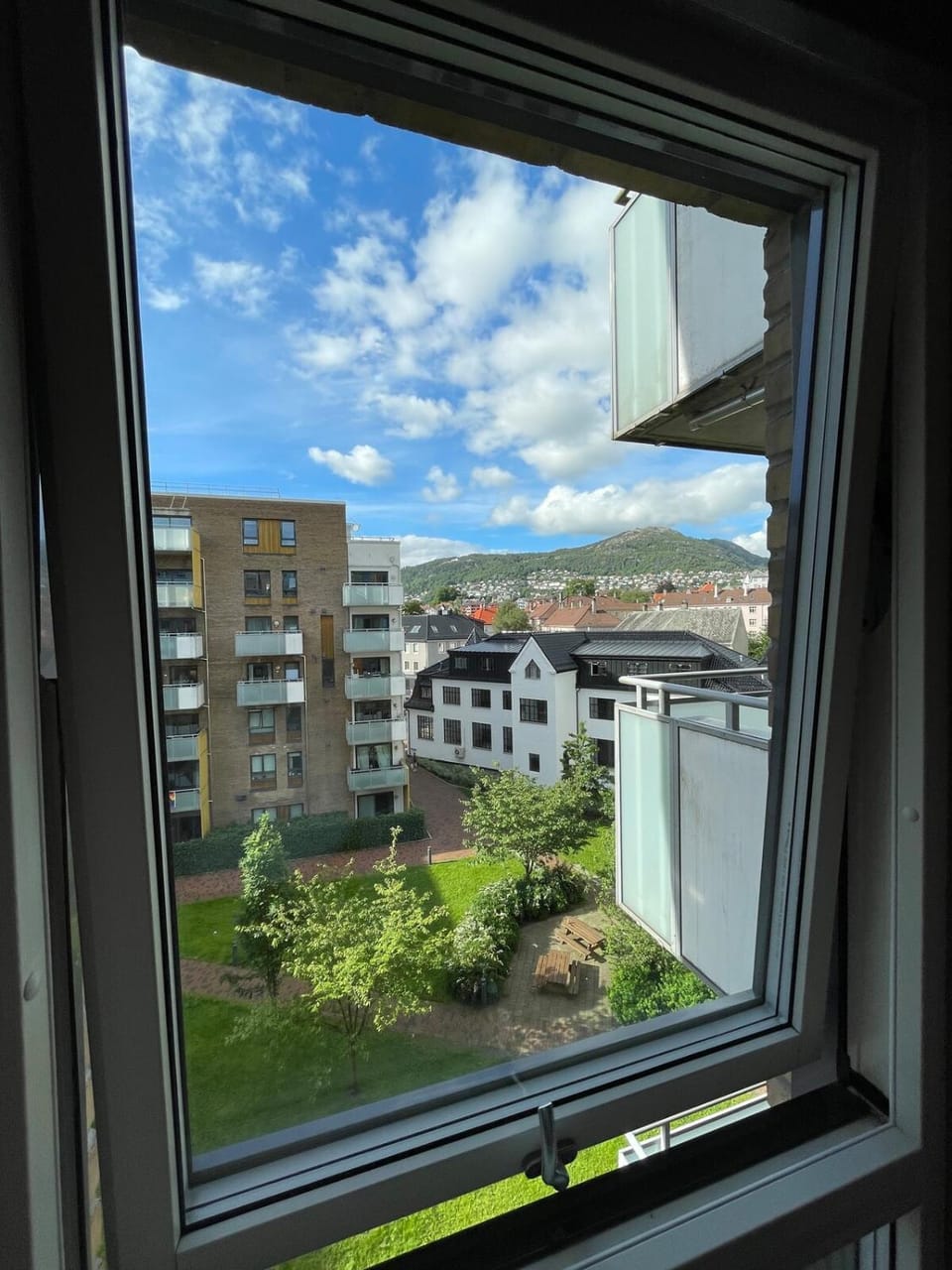 New, cozy apartment with private balcony Apartment in Bergen