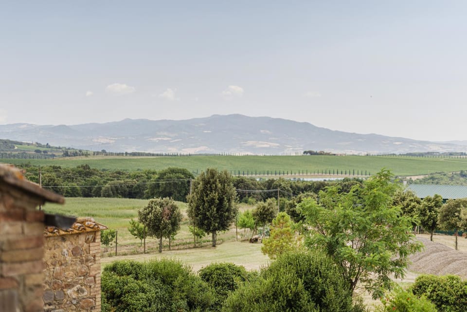 Antica Grancia Di Quercecchio Apartment in Tuscany