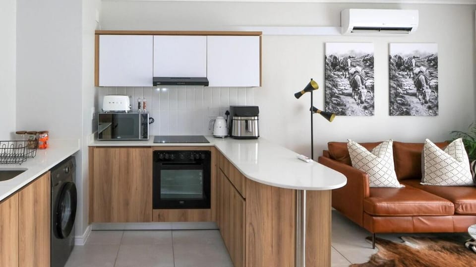 Ballito Hill's Serenity Suite Apartment in Dolphin Coast