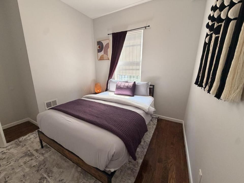 Luxury 4BR Near NYC - Parking -Sleeps 8 Apartment in Secaucus