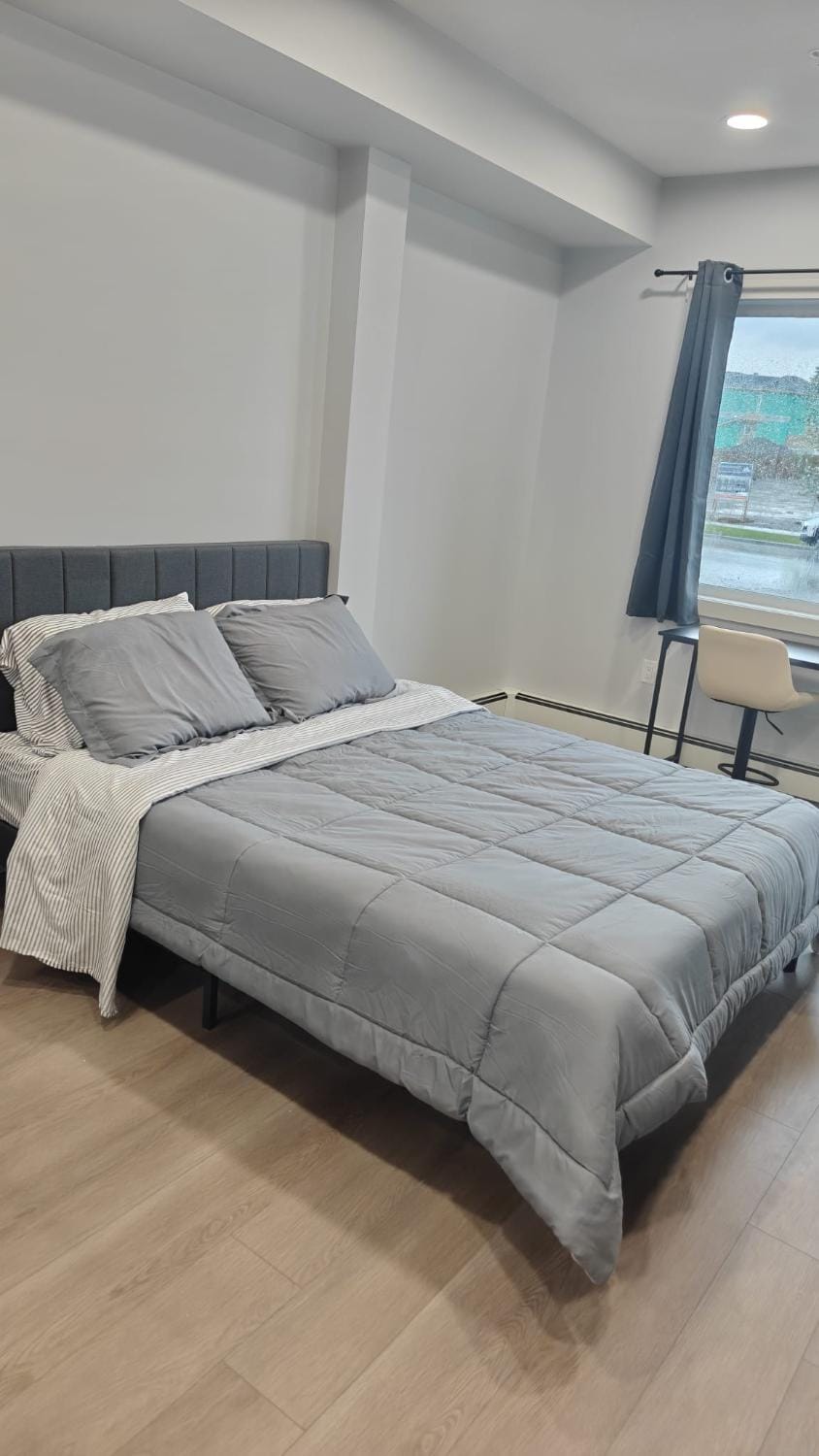 1111 Ocgrow Reserve - Luxury 5 Star Apartment in Cochrane