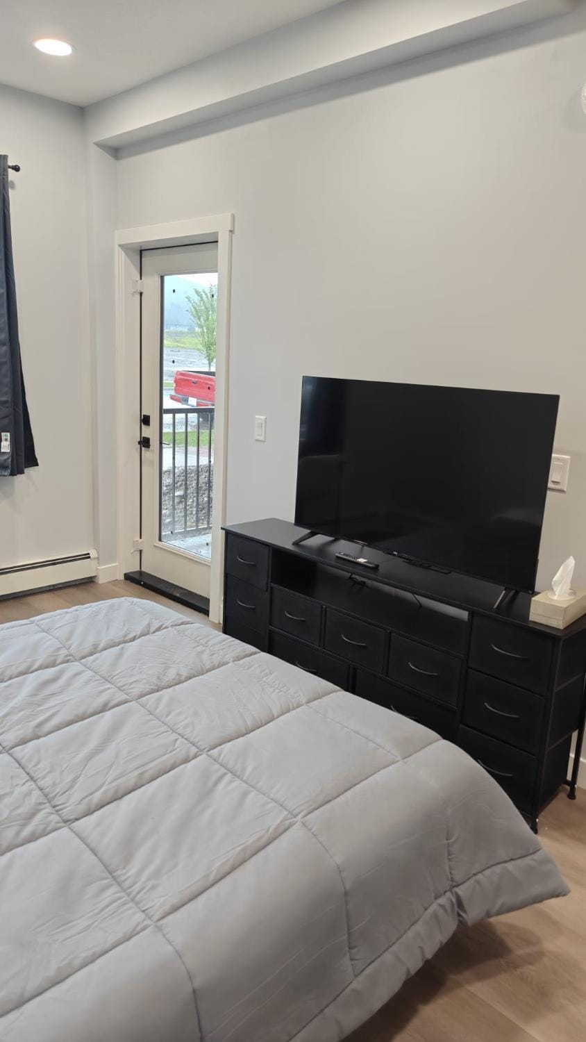 1111 Ocgrow Reserve - Luxury 5 Star Apartment in Cochrane
