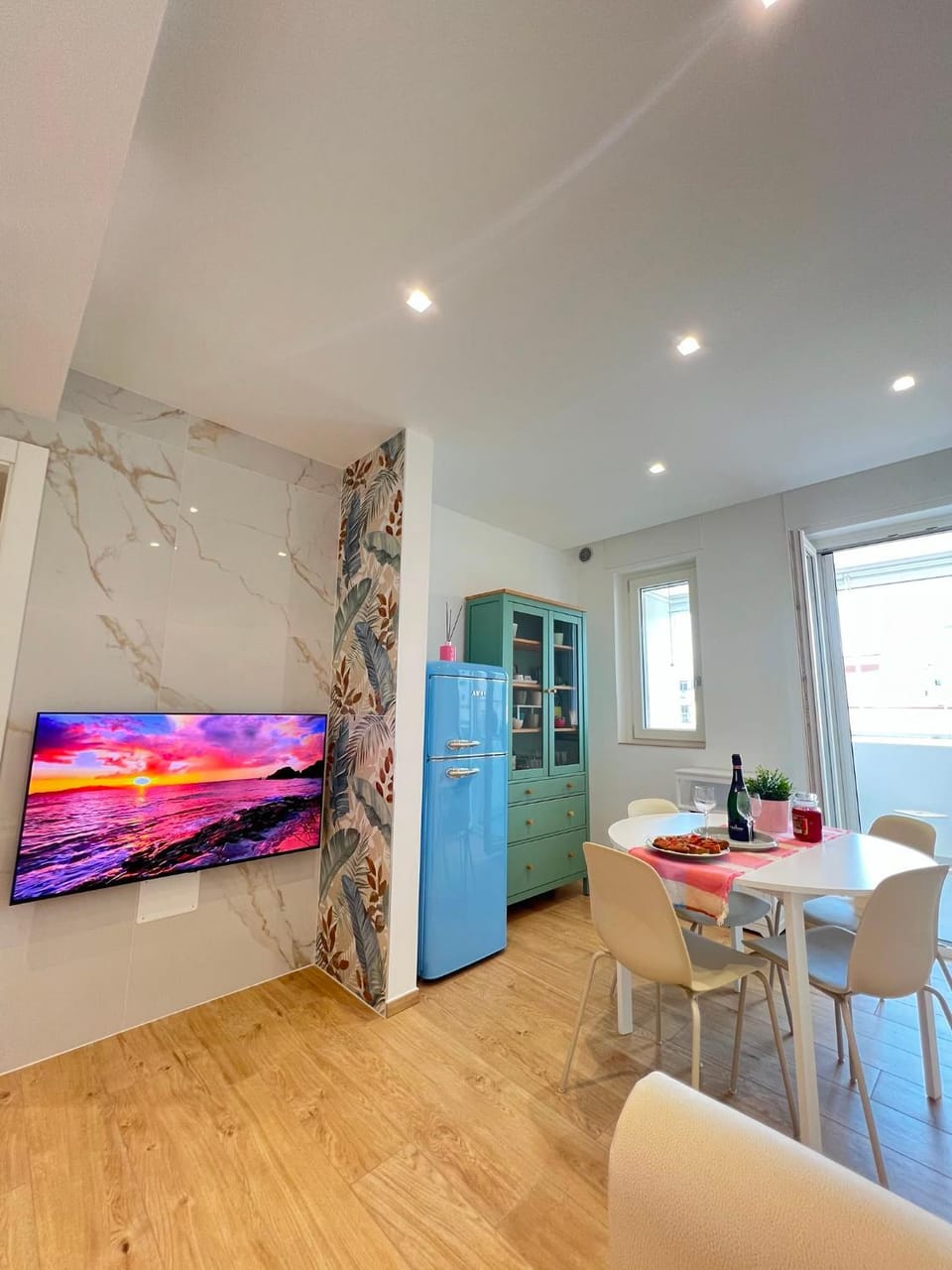 Communal lounge/ TV room