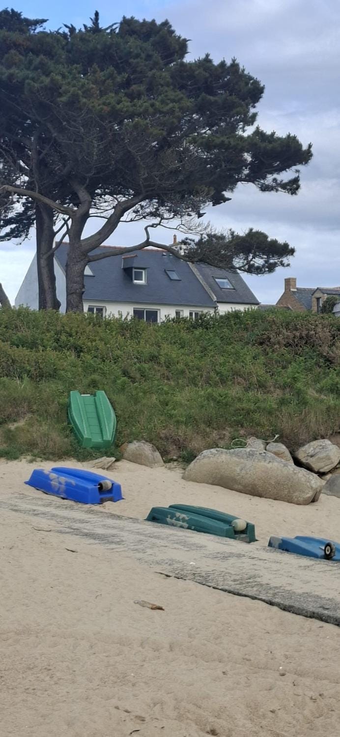 Maison face à la mer avec accès direct à la plage House in Trégastel