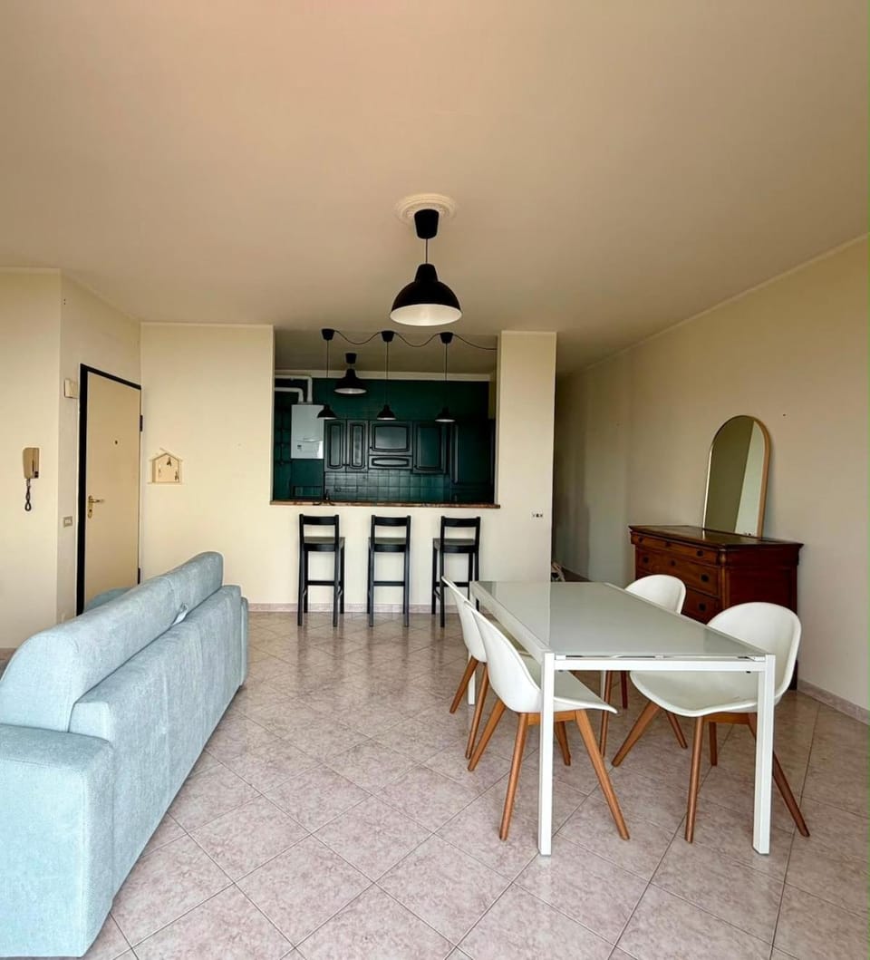 The Golden View Apartment in Piedmont