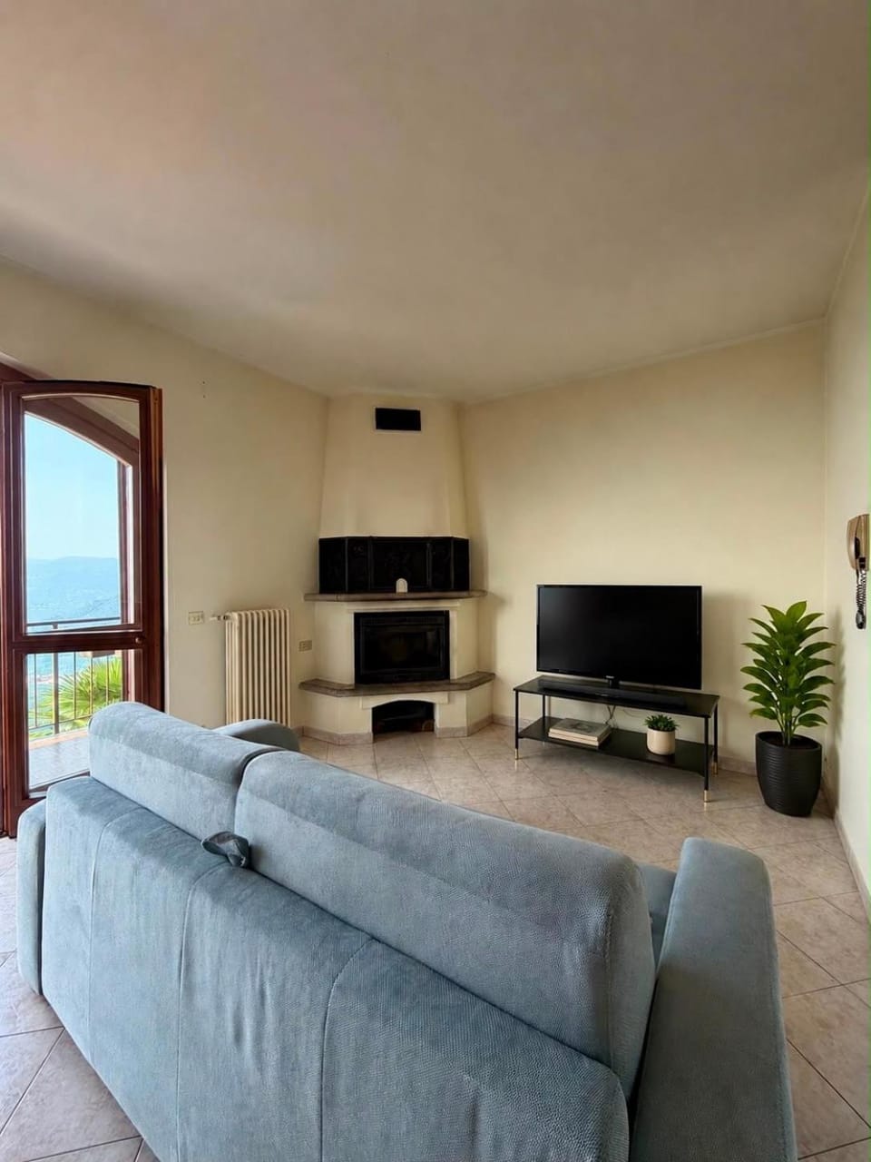 The Golden View Apartment in Piedmont