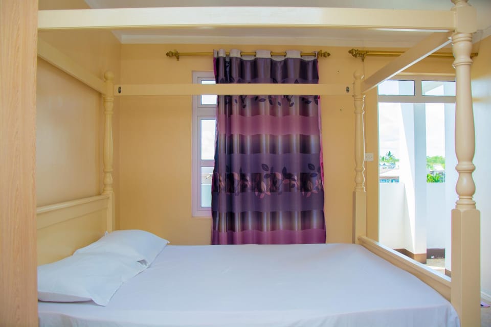 Bed, Day, Bedroom