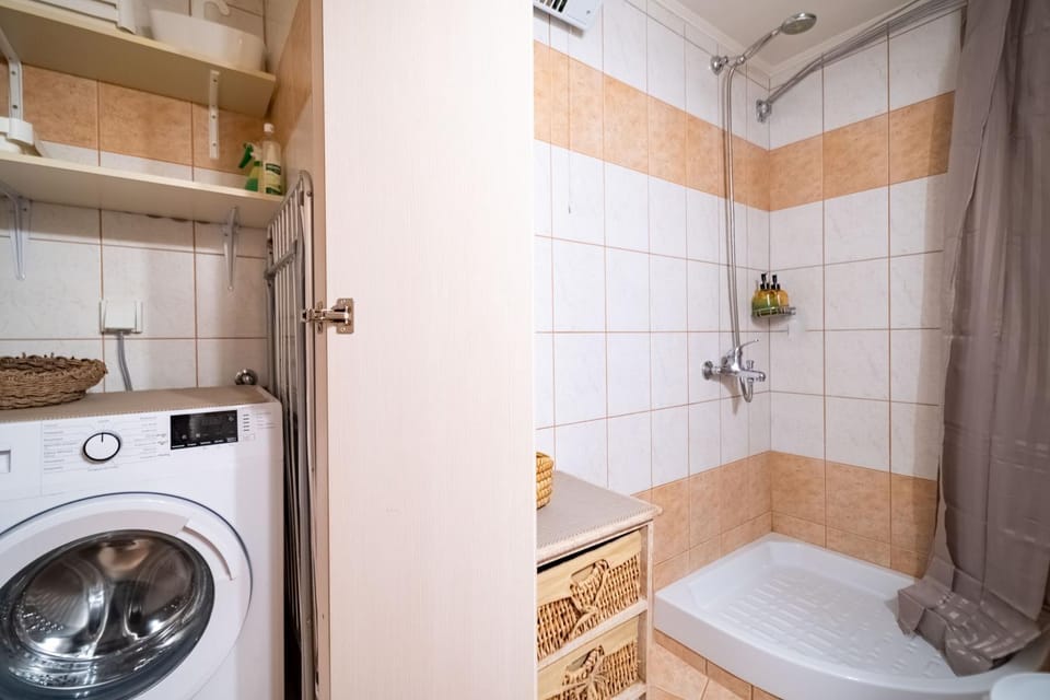 Rosso 3 City Centre Apartment Apartment in Heraklion