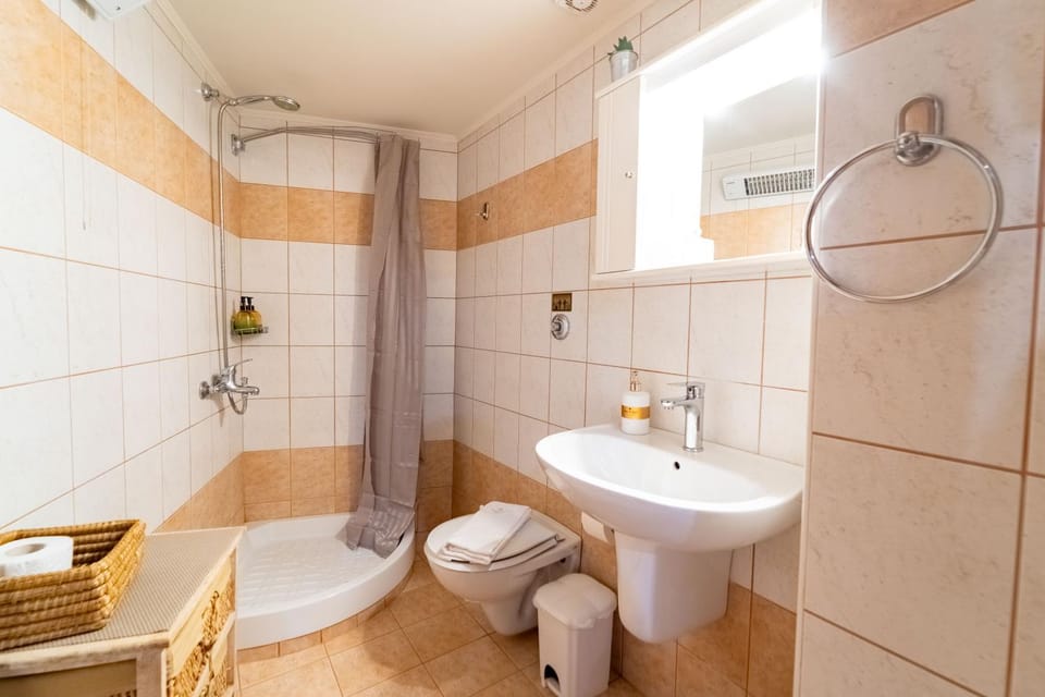 Rosso 3 City Centre Apartment Apartment in Heraklion