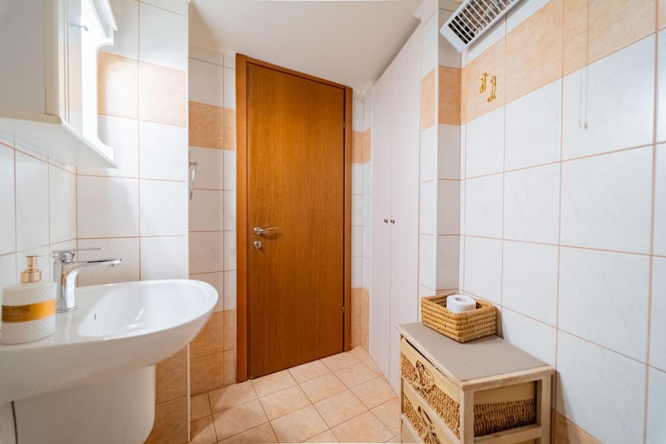 Rosso 3 City Centre Apartment Apartment in Heraklion