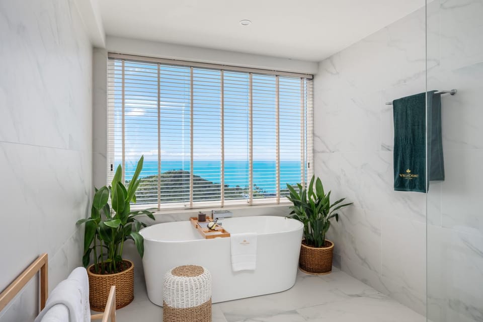 Natural landscape, Sea view, Bath