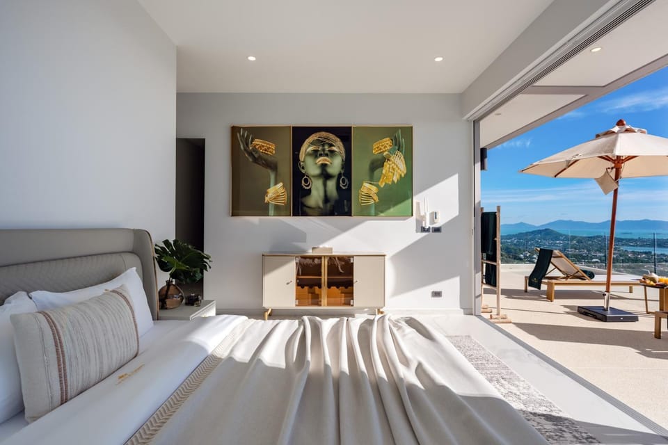 Bed, Balcony/Terrace, Bedroom, Sea view