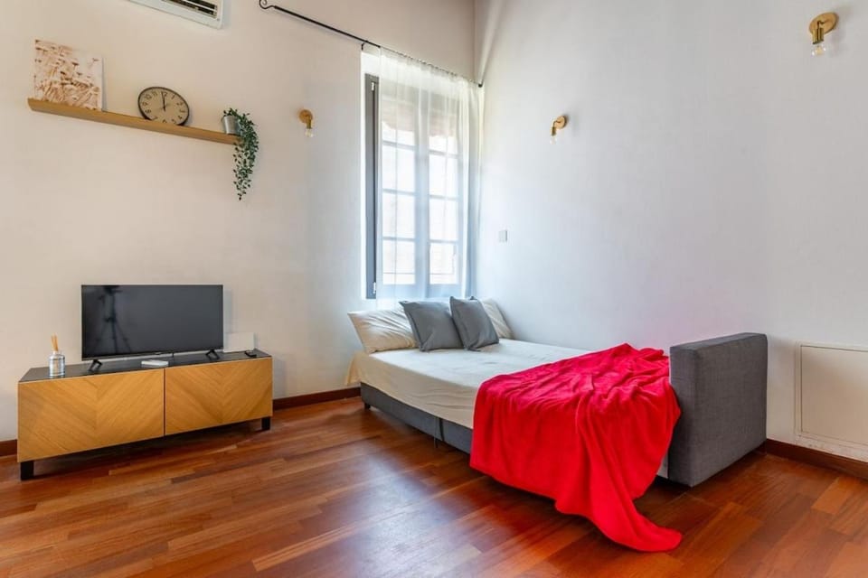 Communal lounge/ TV room, TV and multimedia, Living room, Seating area