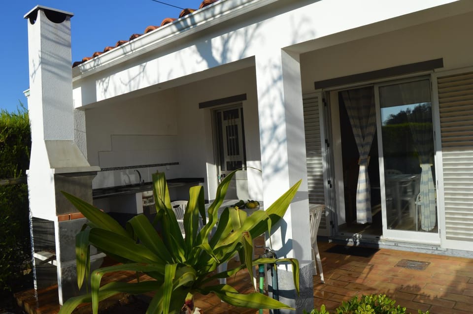 Property building, Garden, Garden view