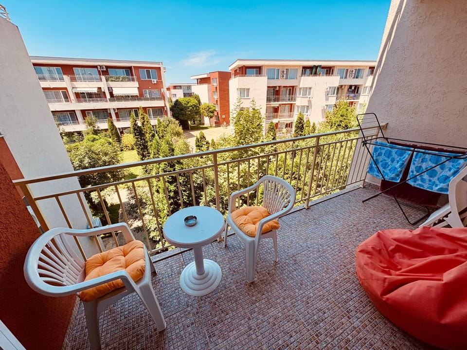 Nessebar Family Apartment - Large Terrace, Pools Apartment in Sunny Beach