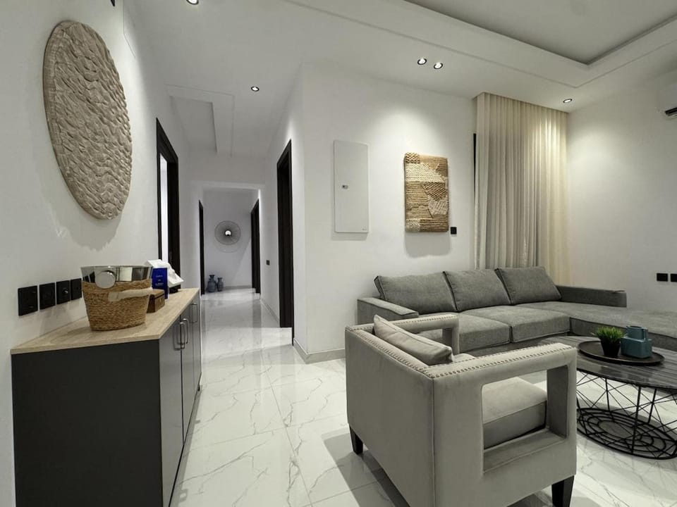 D2 - Modern 4 Bedroom Apartment Apartment in Riyadh