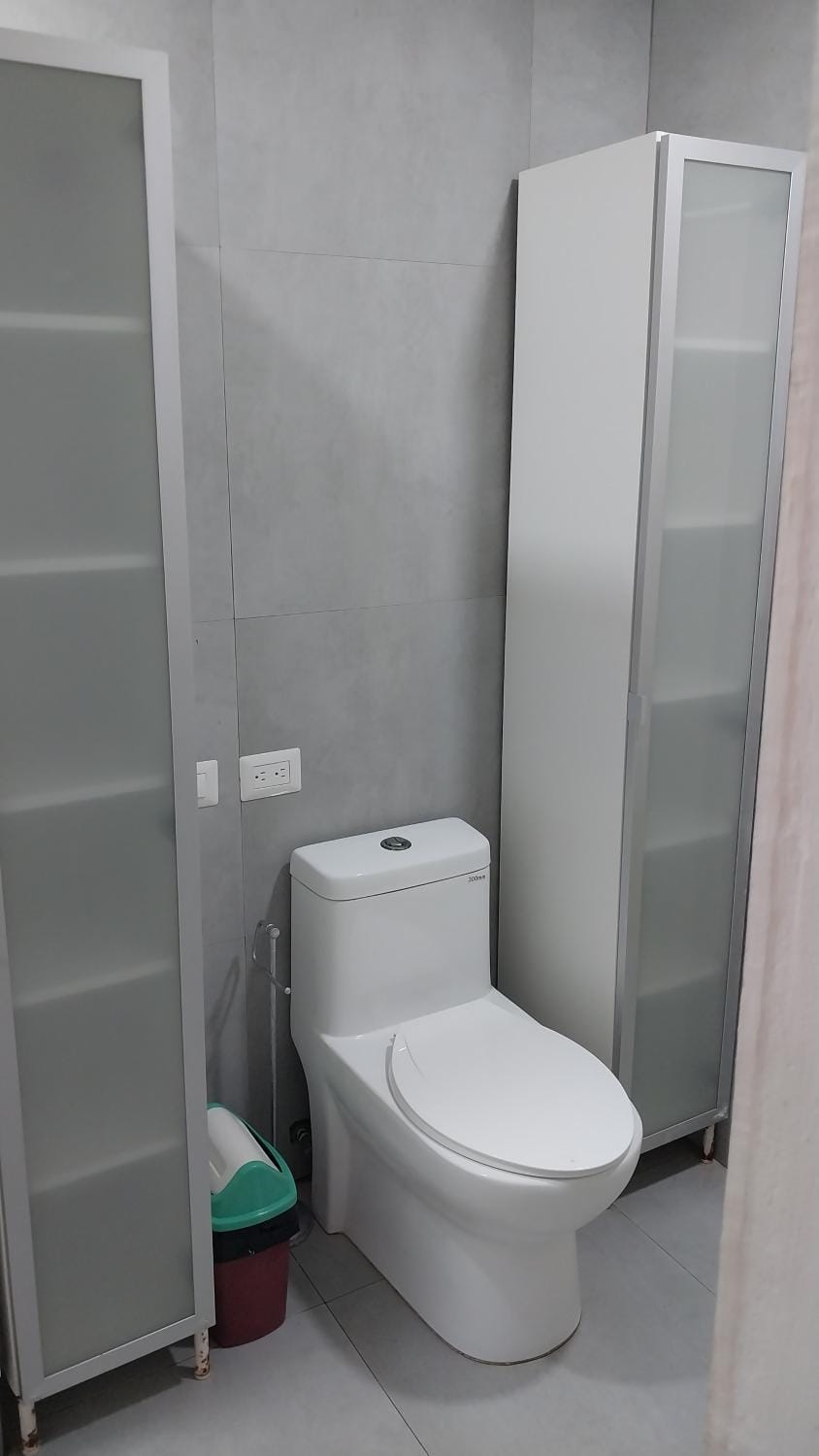 Toilet, Bathroom