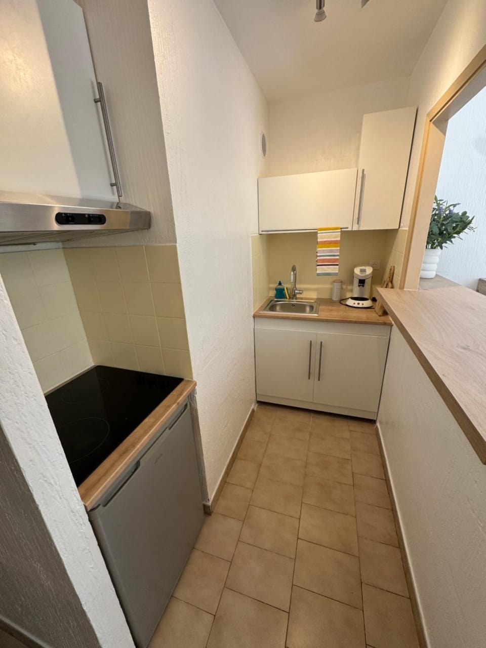 Studio avec terrasse, 150m de la plage Apartment in Saint-Raphael