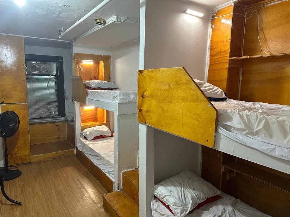 the Brooklyn Riviera Hostel in Brooklyn