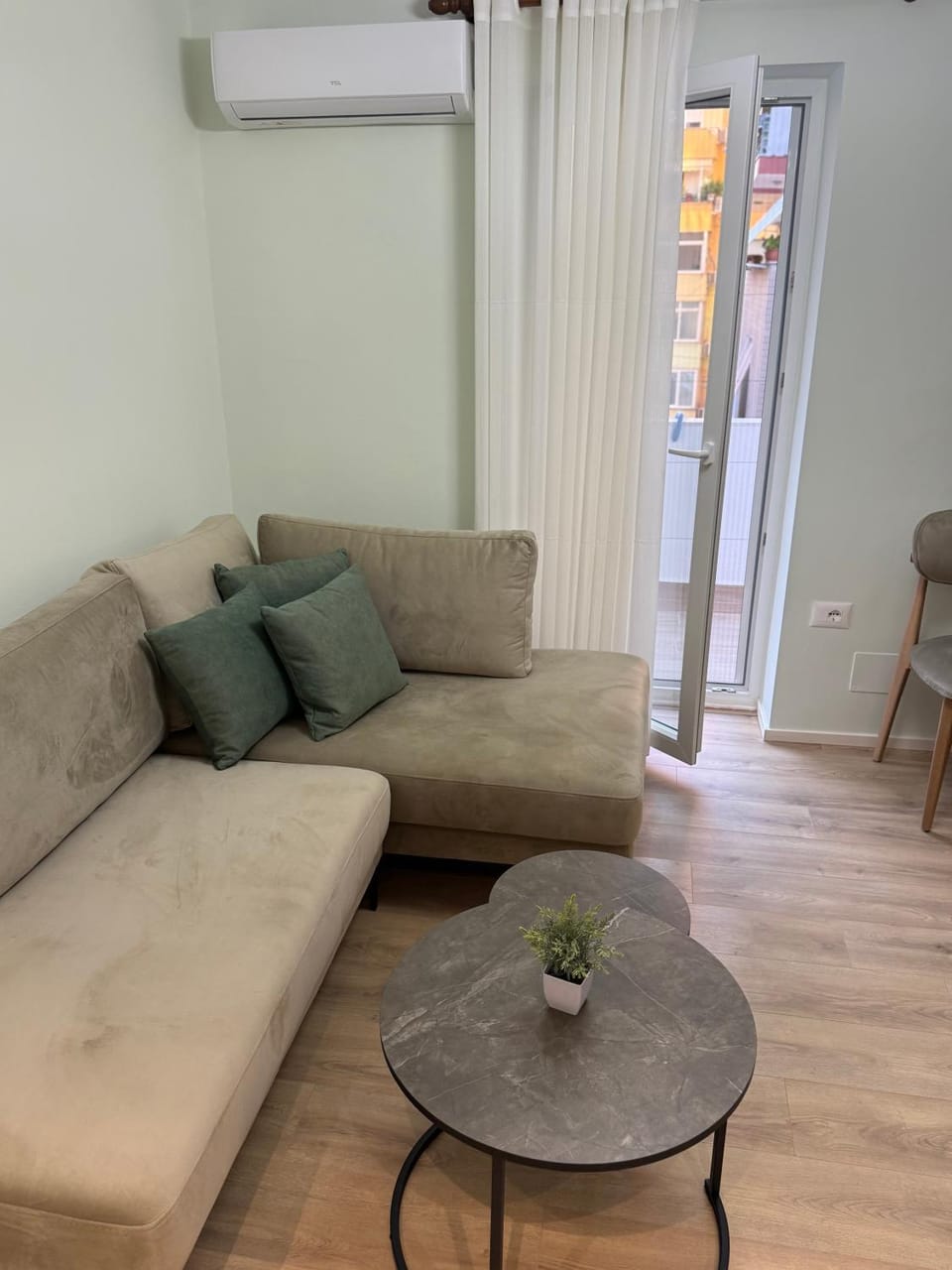 Balcony/Terrace, Living room