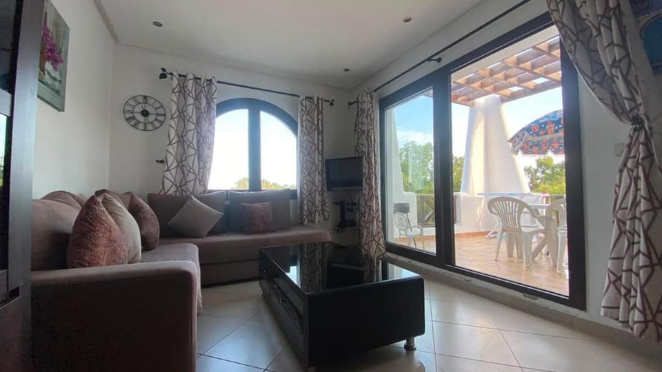 Cabo - Apartment with pool and golf course view Apartment in Tangier-Tétouan-Al Hoceima