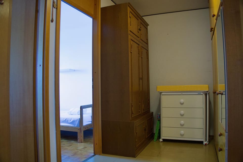 Bedroom, furniture
