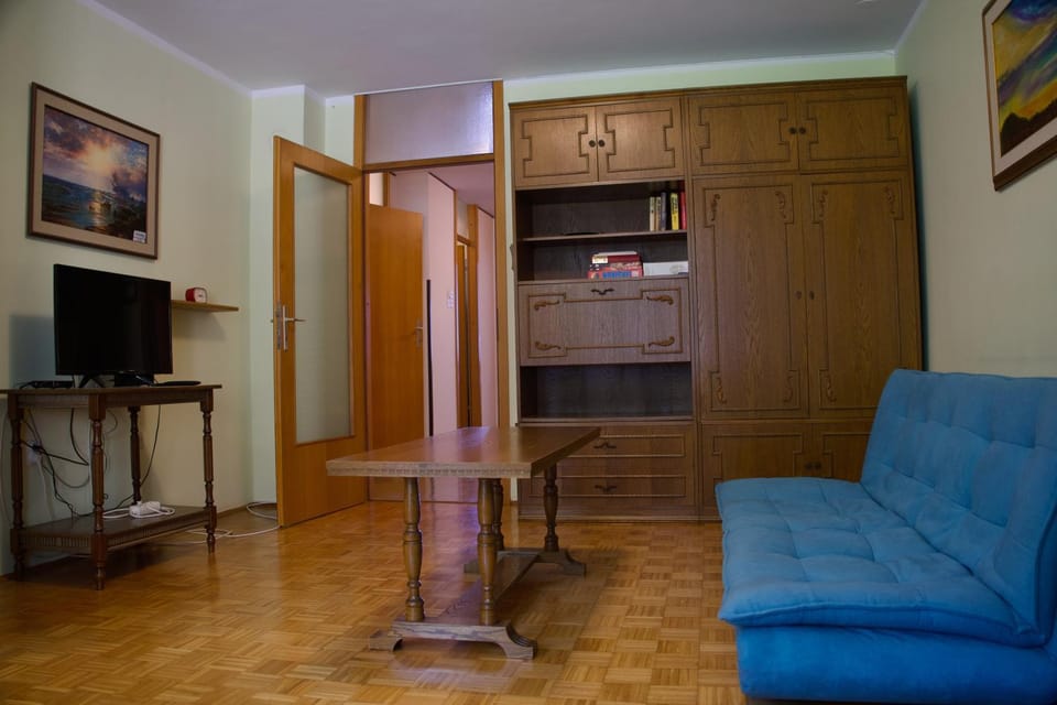 TV and multimedia, Living room, furniture