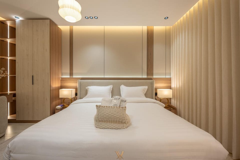 Velora Living Royal 2BR Apartment 70 TV Apartment in Jeddah