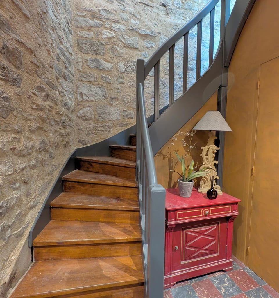 lE mOUTON nOIR Apartment in Saint-Antonin-Noble-Val
