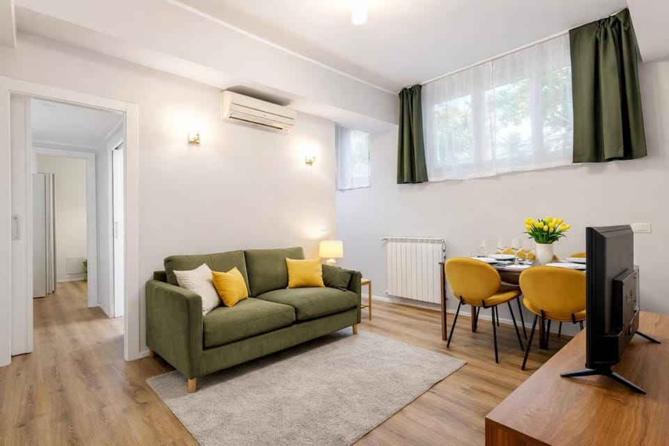 Twin Suites 8pax - CityLife San Siro Fiera M1 MiCo Apartment in Milan