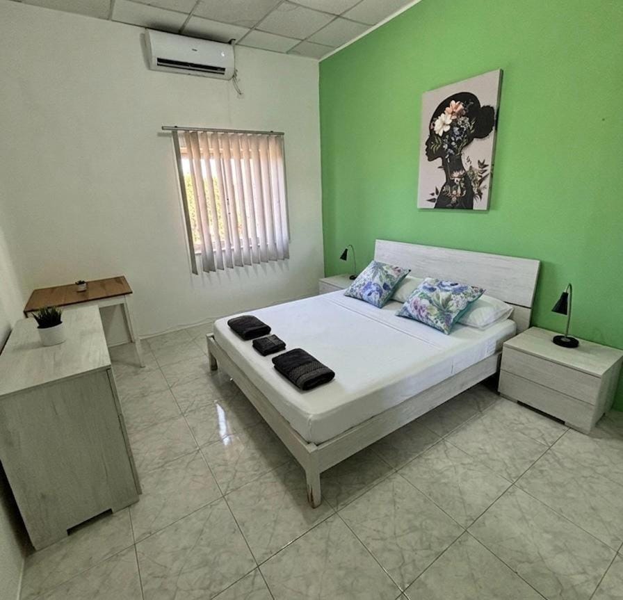 Victoria Centre 2BR - Opposite Bus Terminal Apartment in Malta