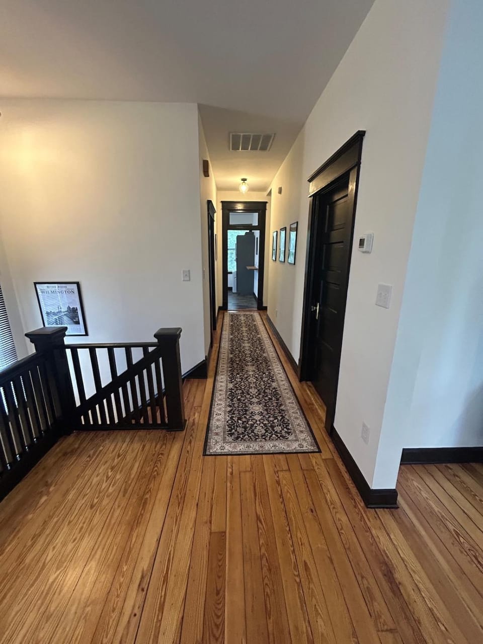 Big Red 1903, Entire Historic Home, 4BR-2BA that sleeps 12 House in Wilmington