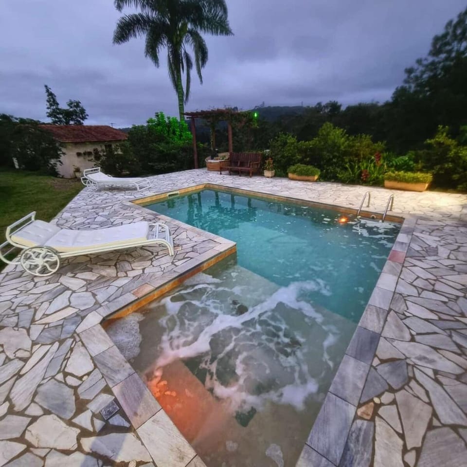 Hot Tub, Swimming pool
