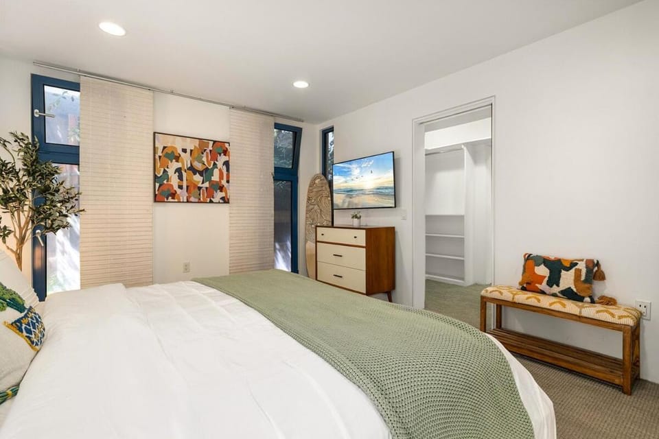 Venice Canals 3BR 2BA with Sauna Cold Plunge Patio House in Marina del Rey