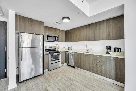 Kitchen or kitchenette, kitchen