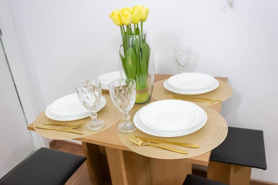 GRU Airport 5 Min Wi-Fi, Pool, and Free Parking Apartment in Guarulhos