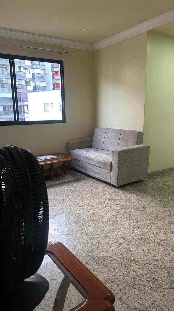 Excelente Apto Pé na Areia na Av Praiana, proximo a Republica dos Pães, Suíte, Bem Ventilado Apartment in Guarapari
