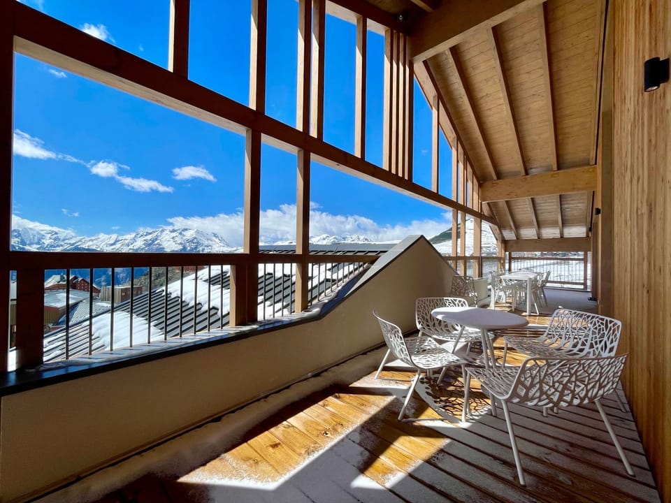 View (from property/room), Balcony/Terrace