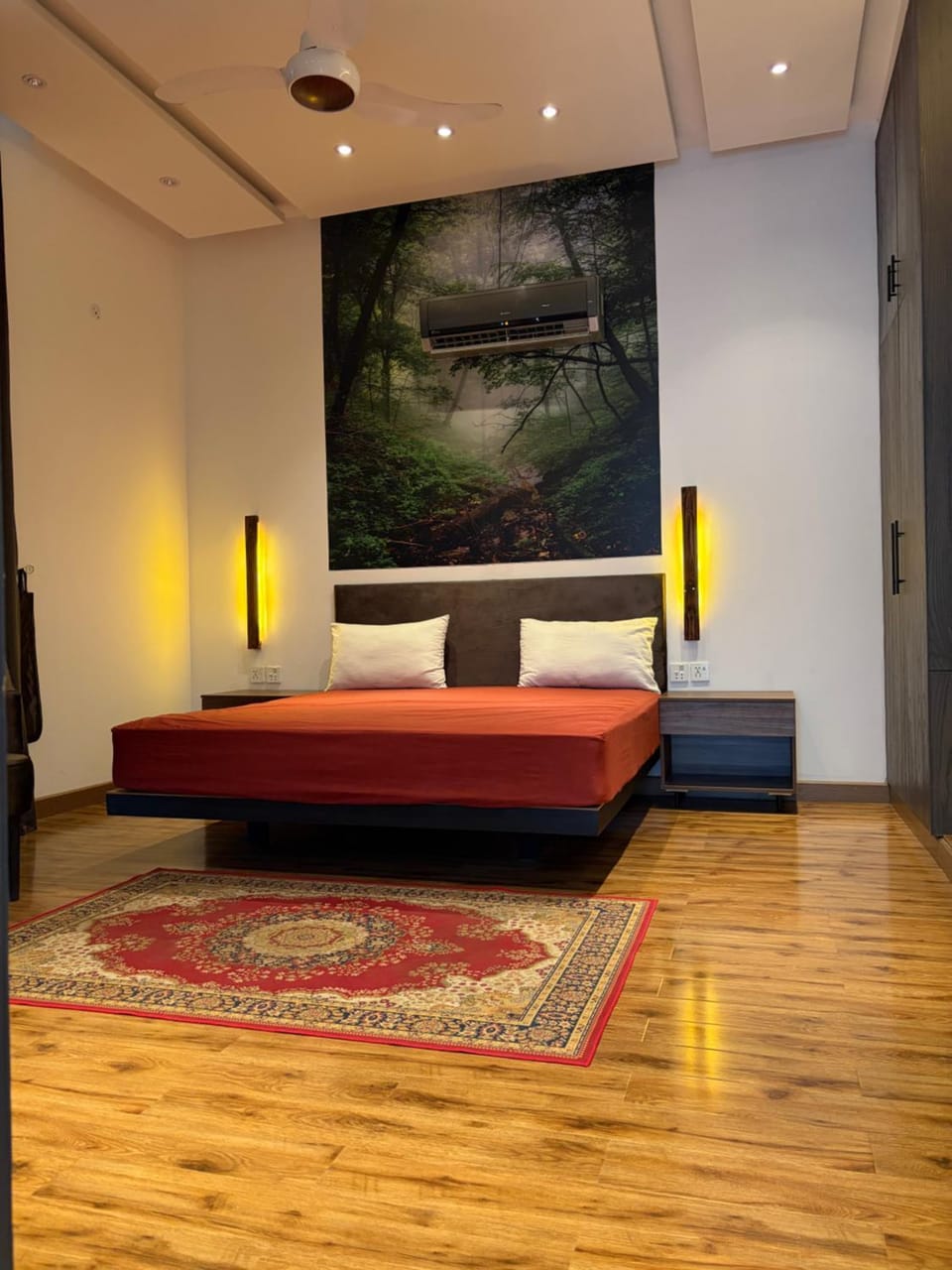 Bed, Photo of the whole room