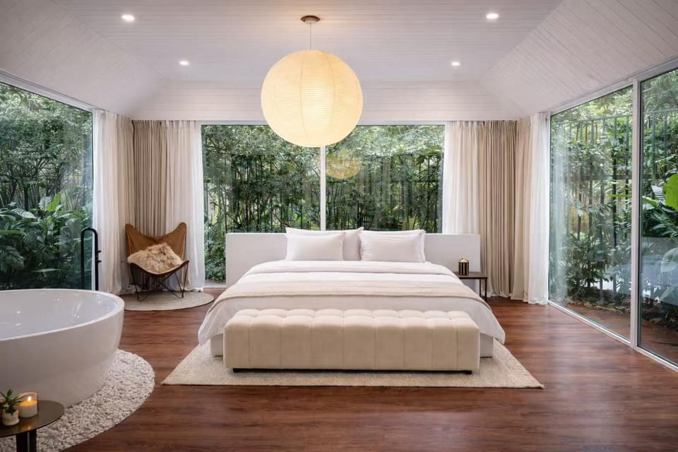 Bedroom, Garden view