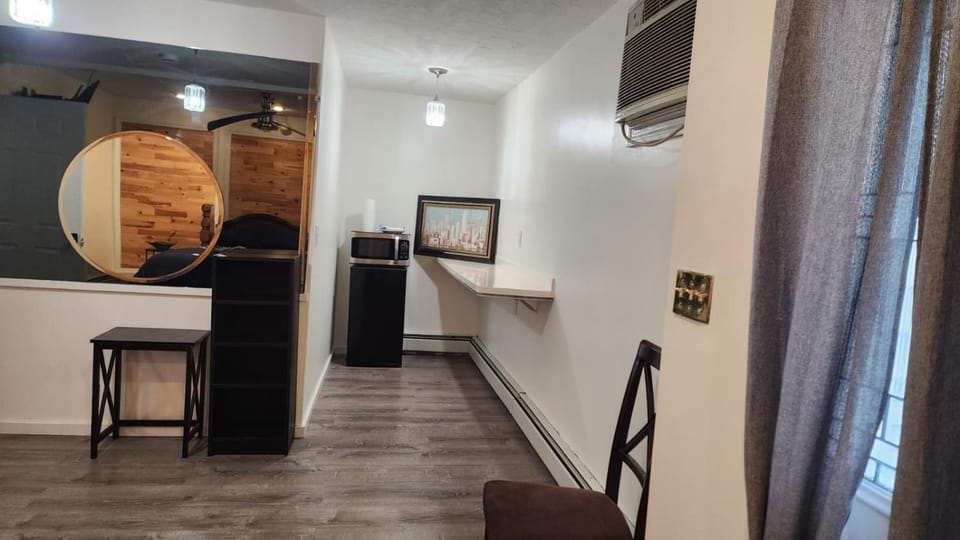 Private Studio near Downtown Worcester Apartment in Worcester