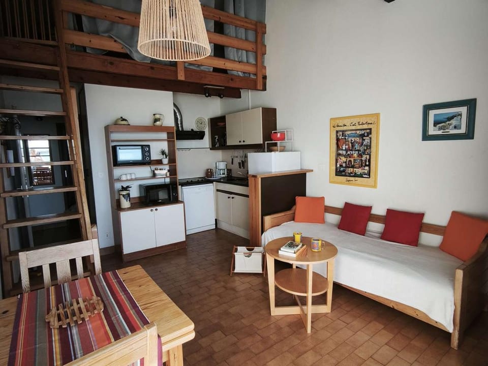 Appartement T2 mezzanine vue lac - 5 pers. - FR-1-195-130 Apartment in Le Barcarès
