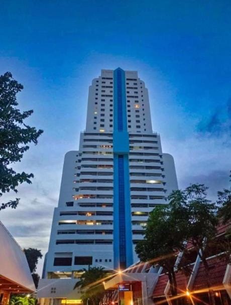 Modern 2BR near Patong Beach- patong tower c326 Villa in Patong