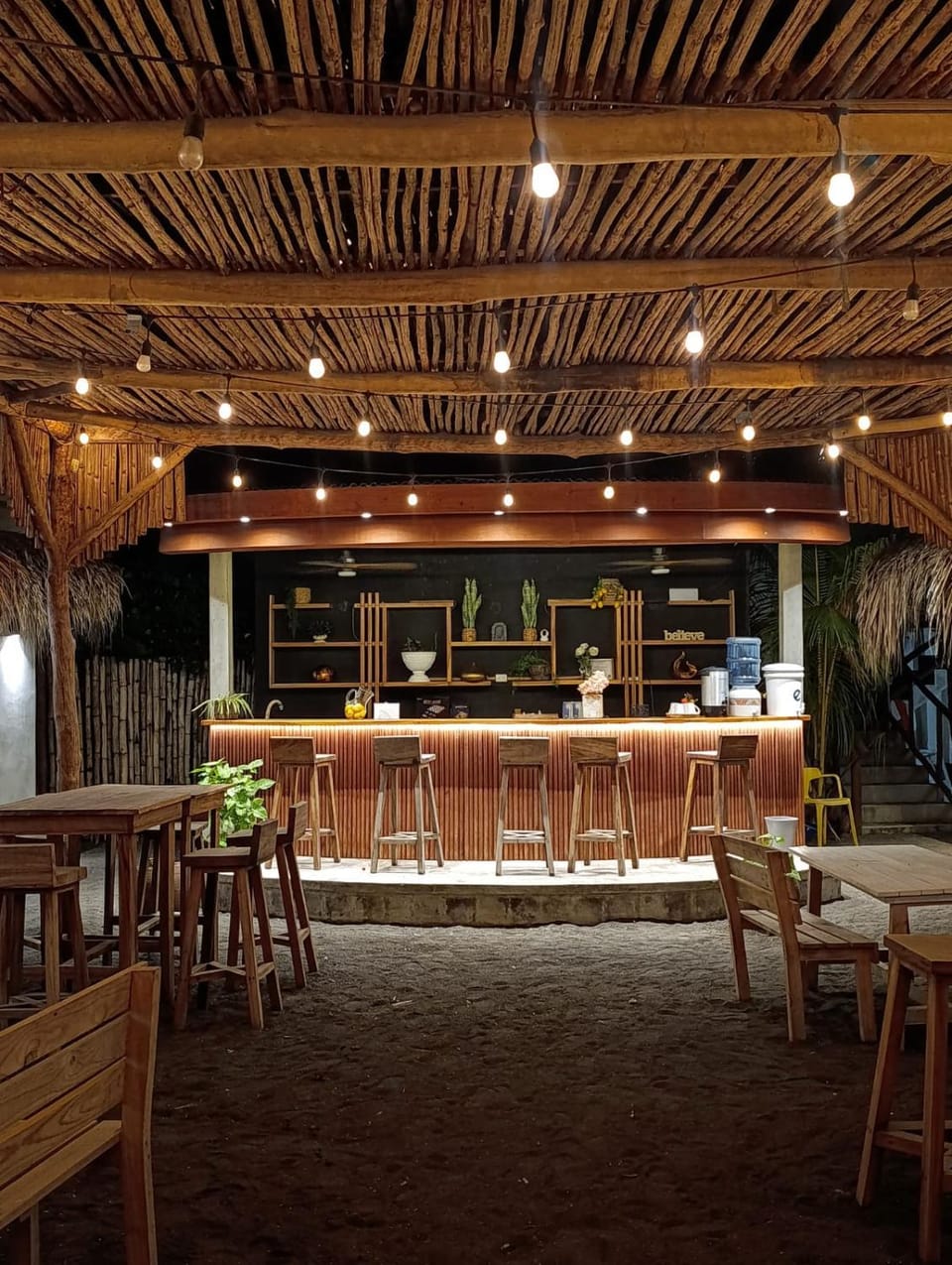 Property building, Restaurant/places to eat