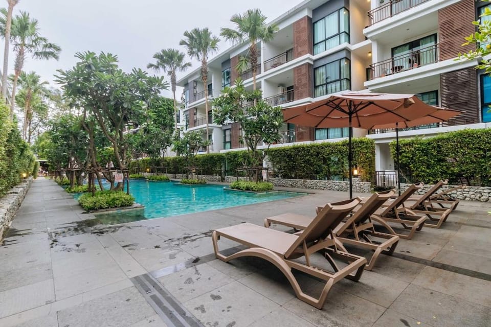 Pool View 2BR Walk to Beach & Cafés C327 Apartment in Rawai