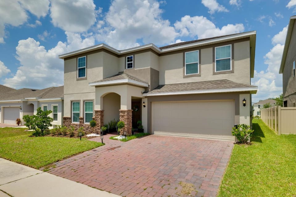 10 Mi to WDW! Group Retreat w/ Patio & Grill House in Loughman