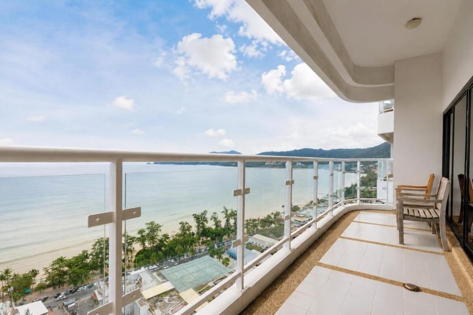 Ocean View 3BR Penthouse Central Patong #C328 Apartment in Patong