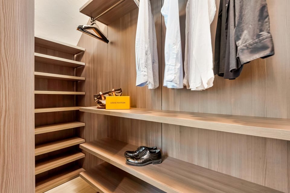wardrobe