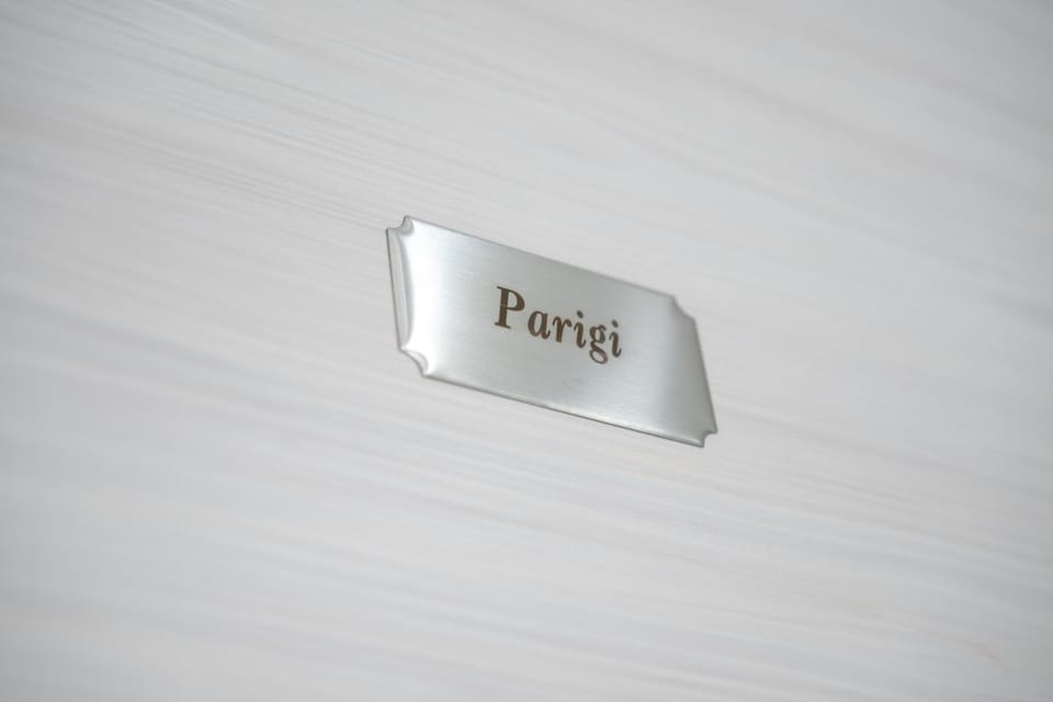 Logo/Certificate/Sign
