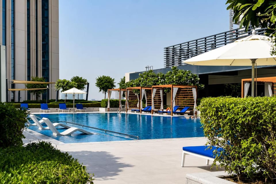 Swimming pool, Swimming pool